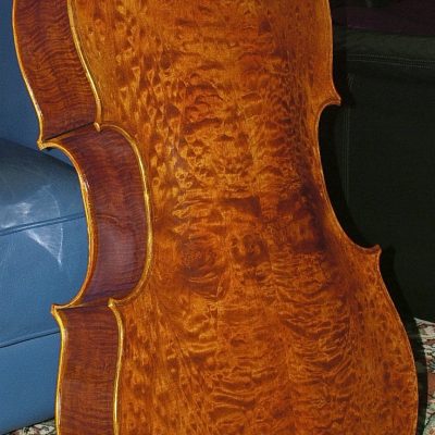 cello-made-by-jw-robinson-2010-quilted-maple-back-view